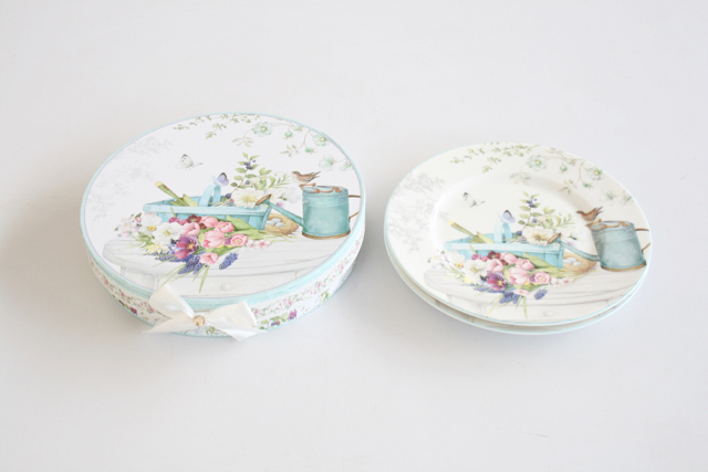Wheelbarrow S2 Cake Plates