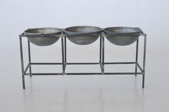 3 DIVISION CANDLE HOLDER  13.5X29CM