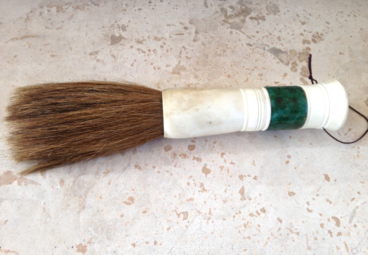 25CM ANTIQUE PAINT BRUSH  JADE & BONE