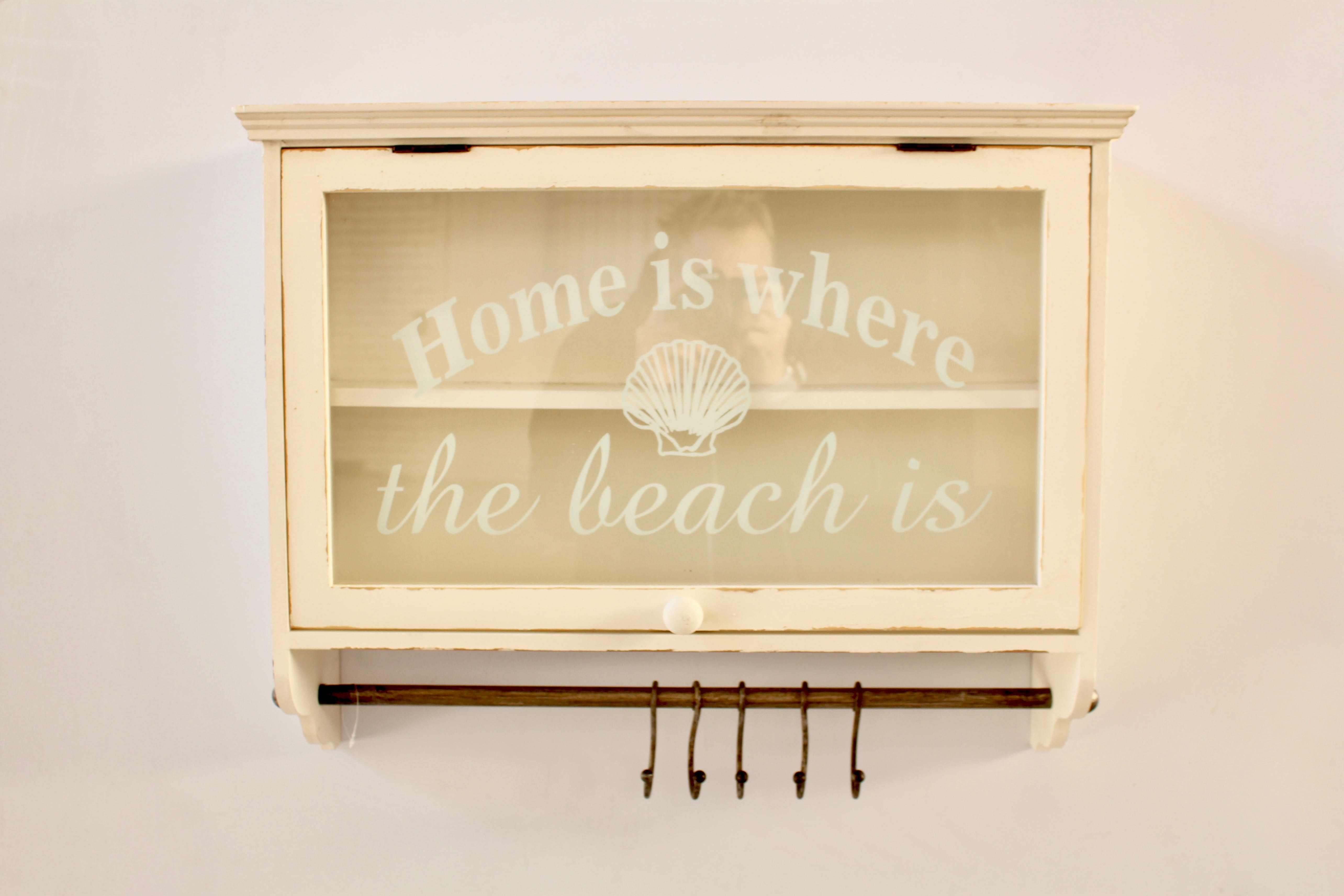 Glass & Wooden Cabinet 'Beach' With Hooks