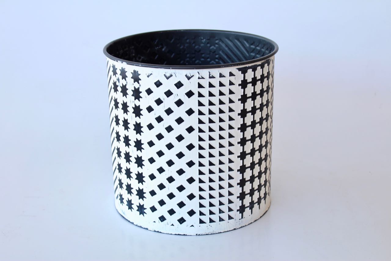Set Of 3 Black Geometric Metal Bins