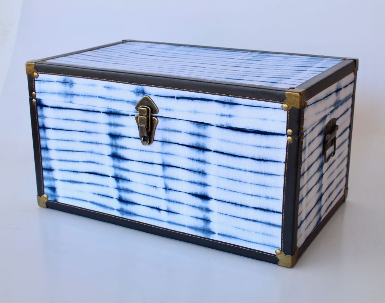Set Of 3 Blue & White Tie Dye Trunks