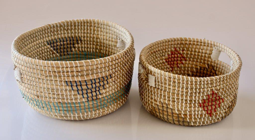 Set Of 2 Round Natural Seagrass Multi Colour Baskets