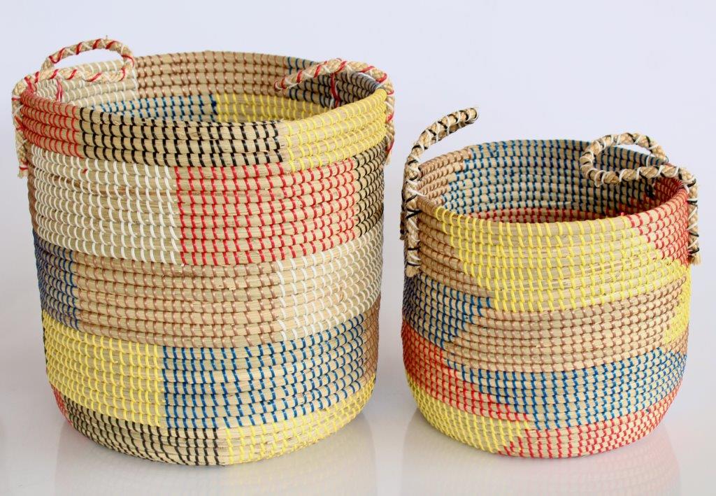 Set Of 2 Natural Seagrass Multi Colour Baskets Plastic Weave