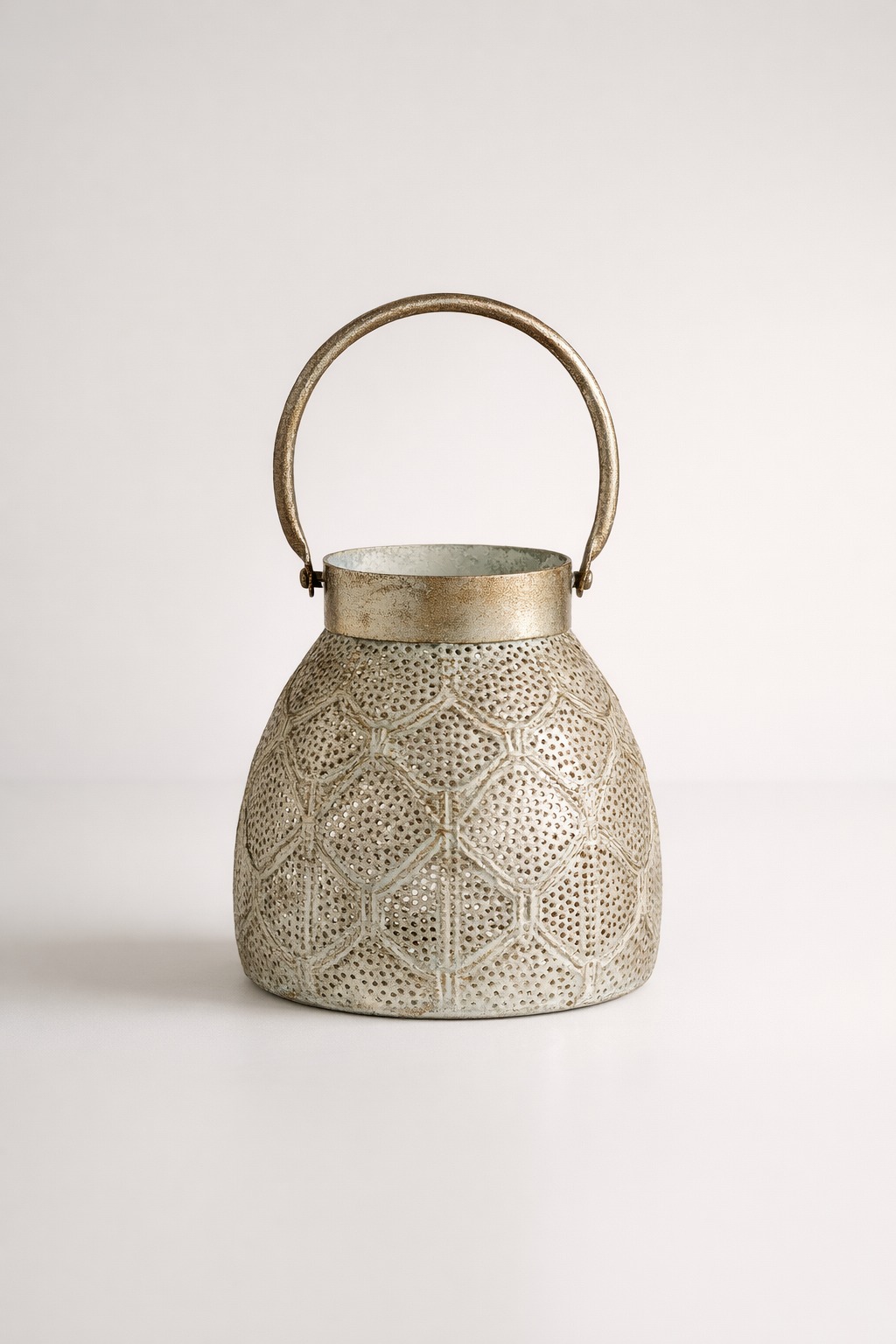 Silver Candle Holder With Handle