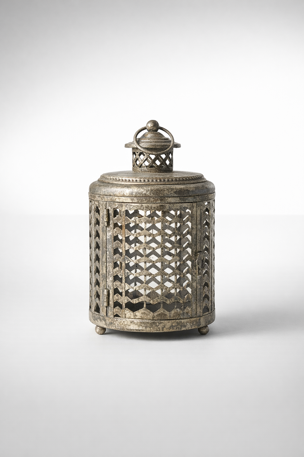 Small Silver Metal Zigzag Lantern
