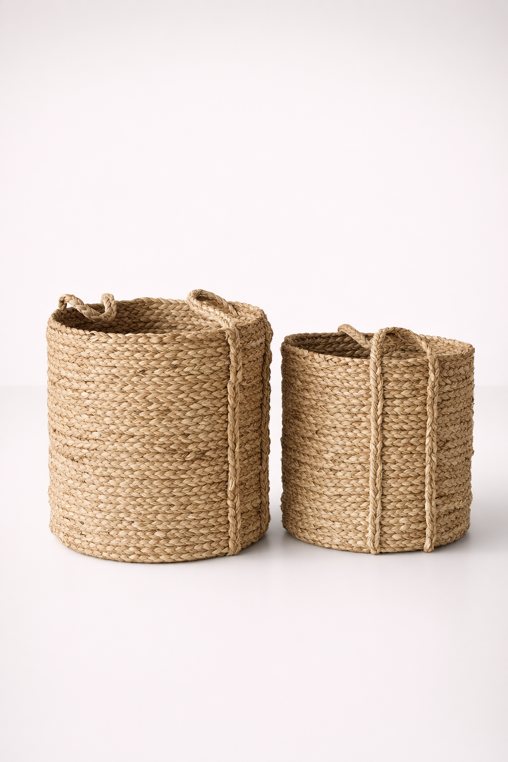 Set Of 2 Natural Seagrass Baskets