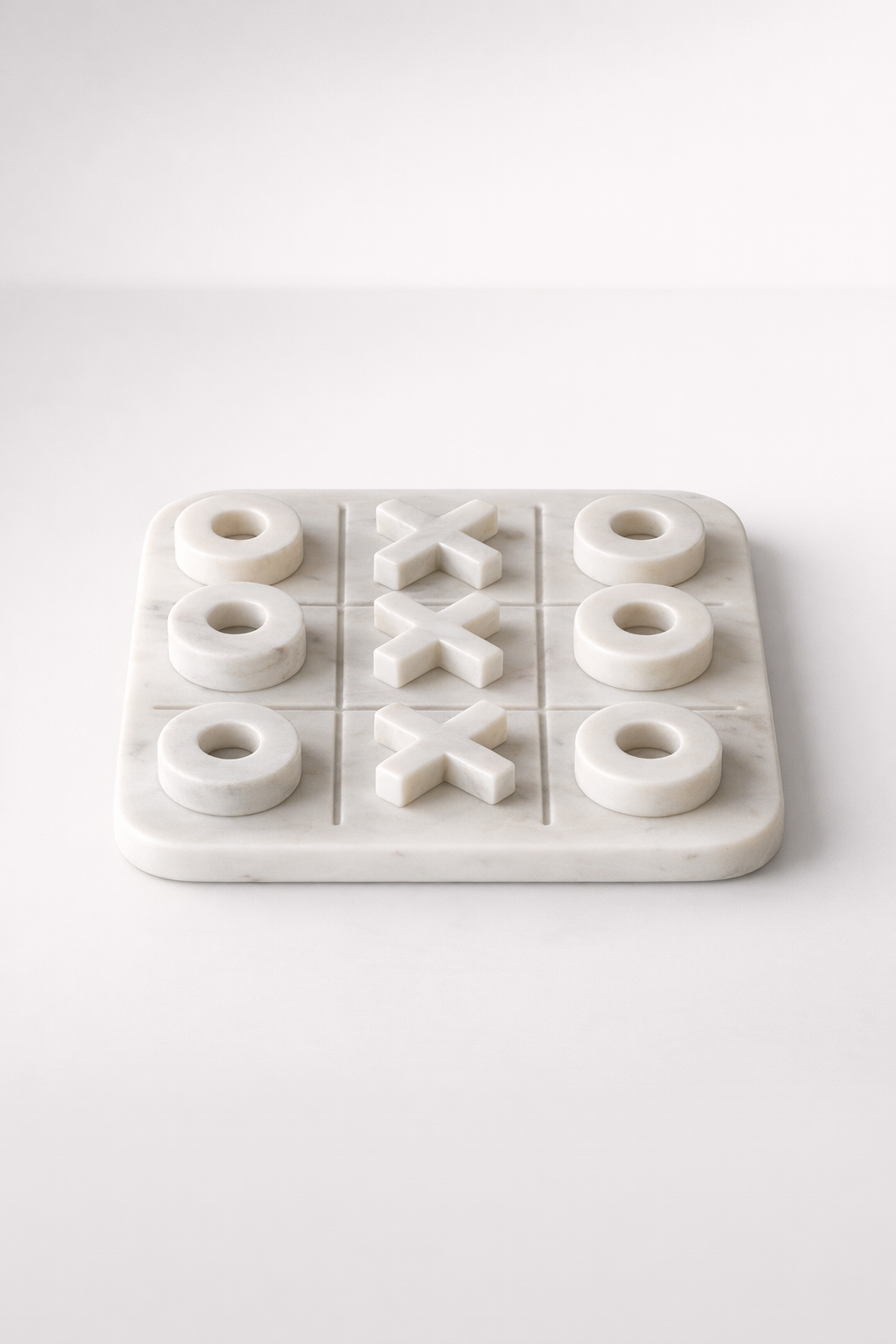 White Noughts & Crosses Game