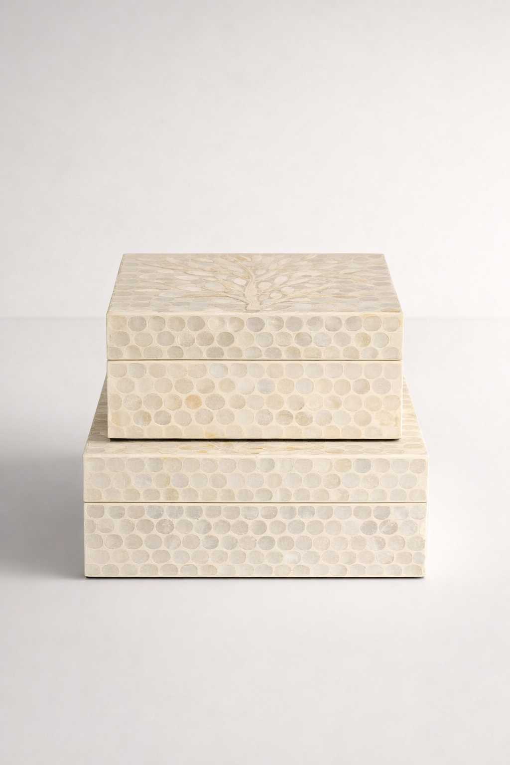 Set Of 2 Cream & Ivory Colour Capiz Boxes