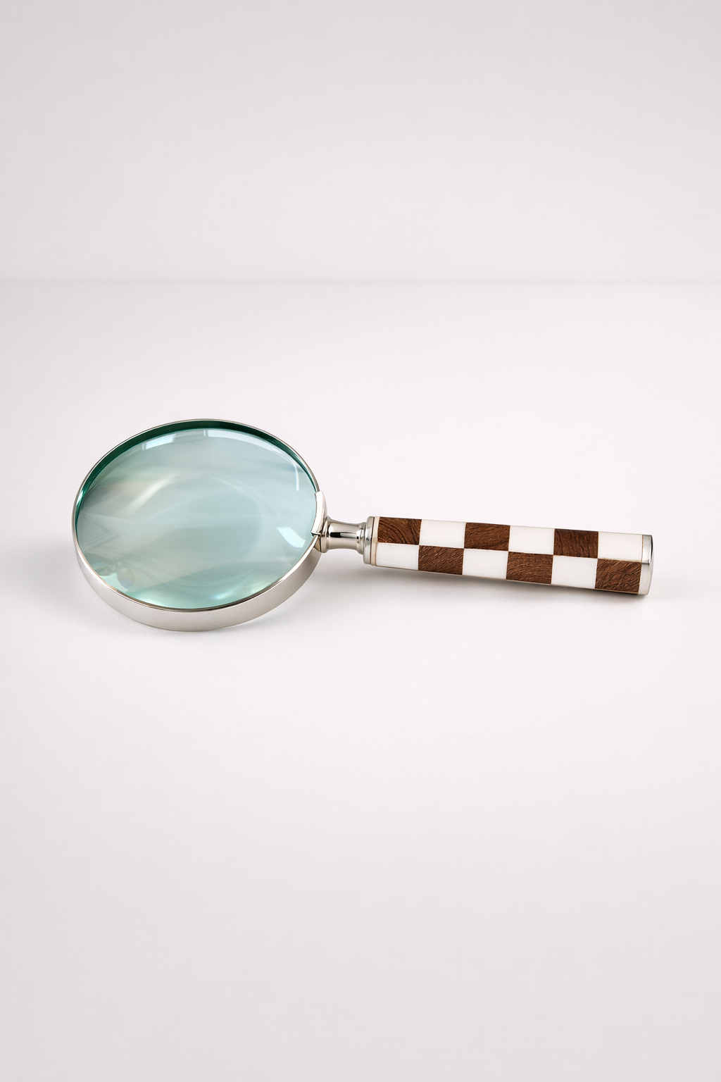 Wood & White Checkered Magnifying Glass