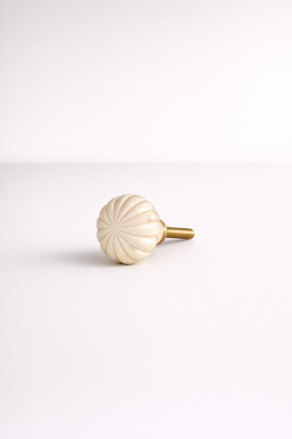 Bone Fluted Knob