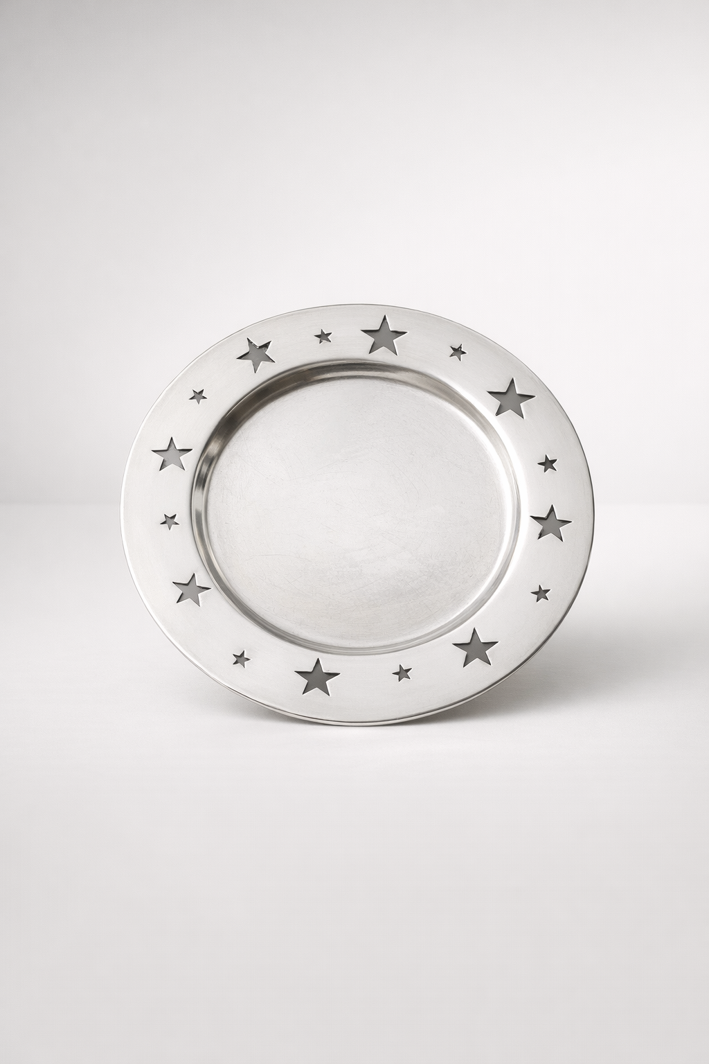 Silver Metallic Star Plate