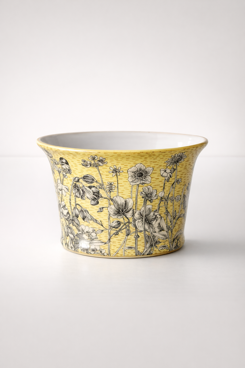 Small Oval Yellow Daisy Planter