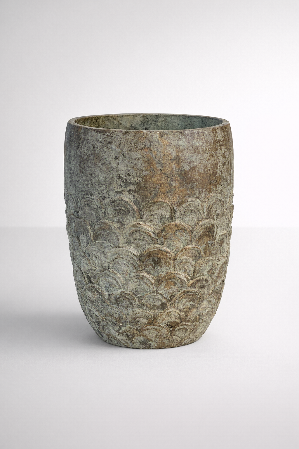 Large Distressed Patterned Pot