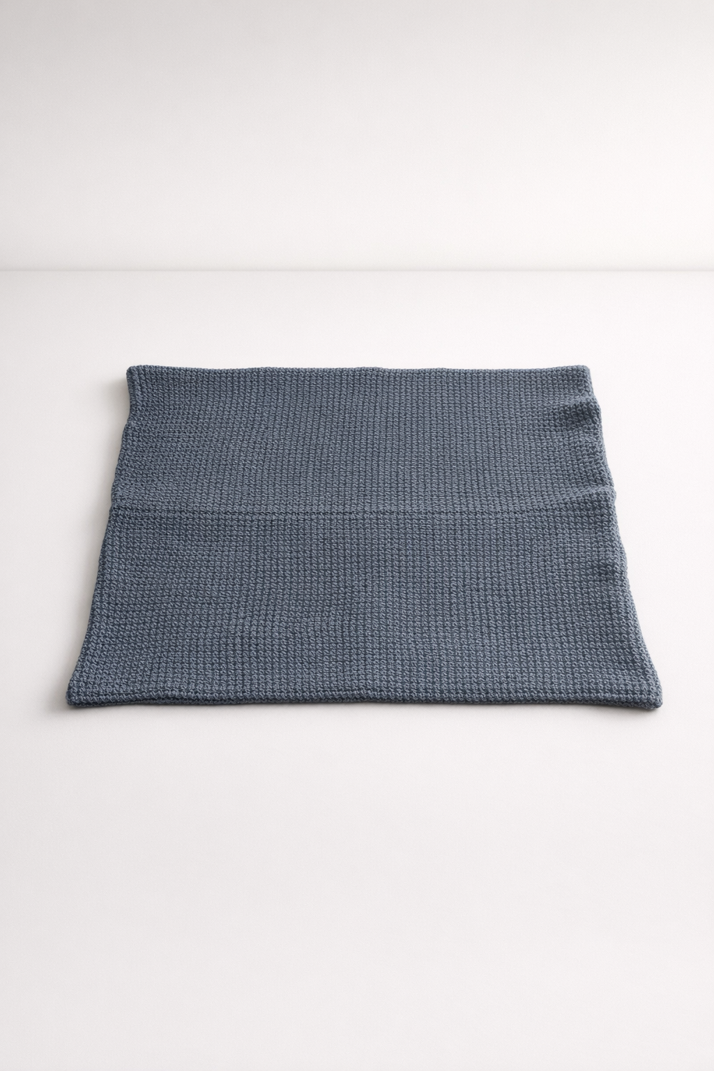 Moss Stitch Charcoal Knitted Throw