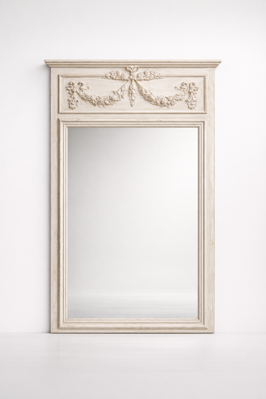 Cream Distressed Wreath Design Mirror
