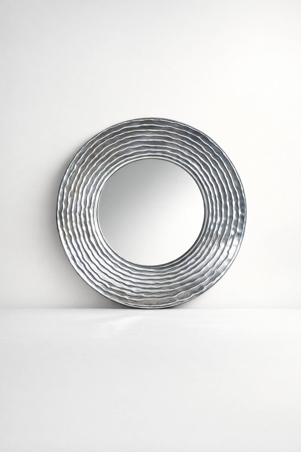 Round Wavely Silver Mirror