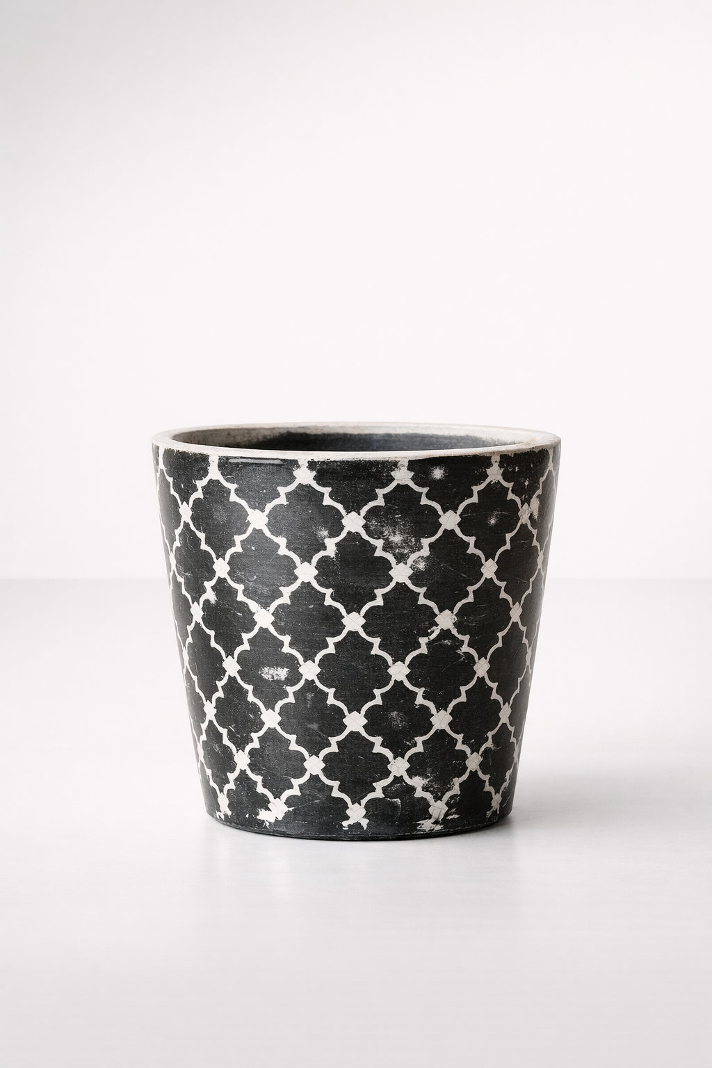 Black Round Geometric Planter