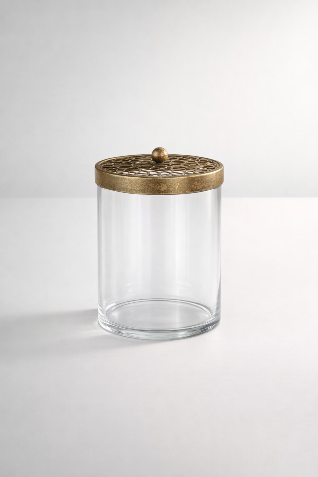 Lrg Glass Jar With Gold Filigree Lid