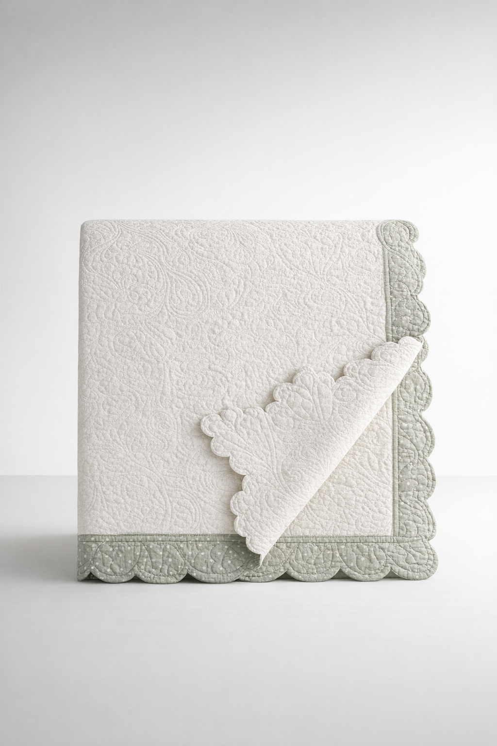 White Stone Spotted Border Quilt
