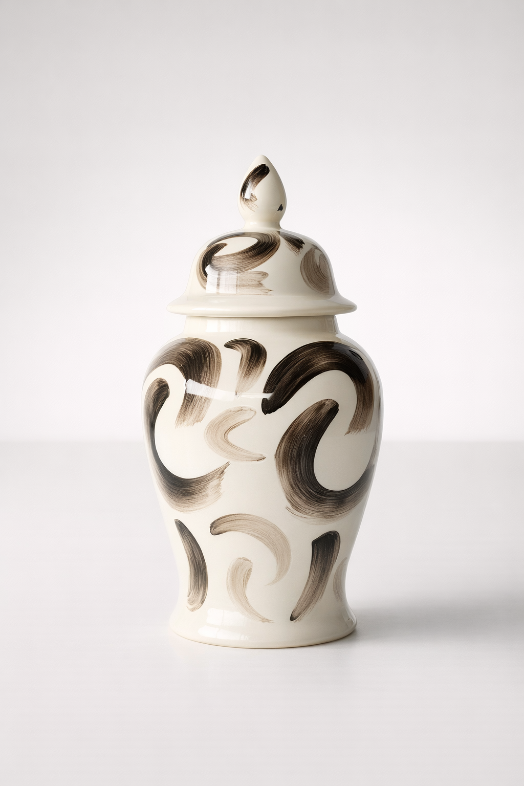 Black Swirl Ginger Jar