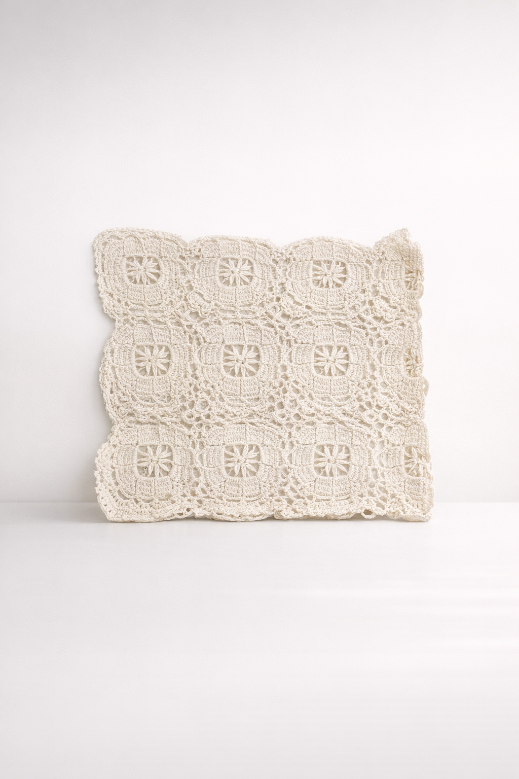 Cream Flower Crochet Throw