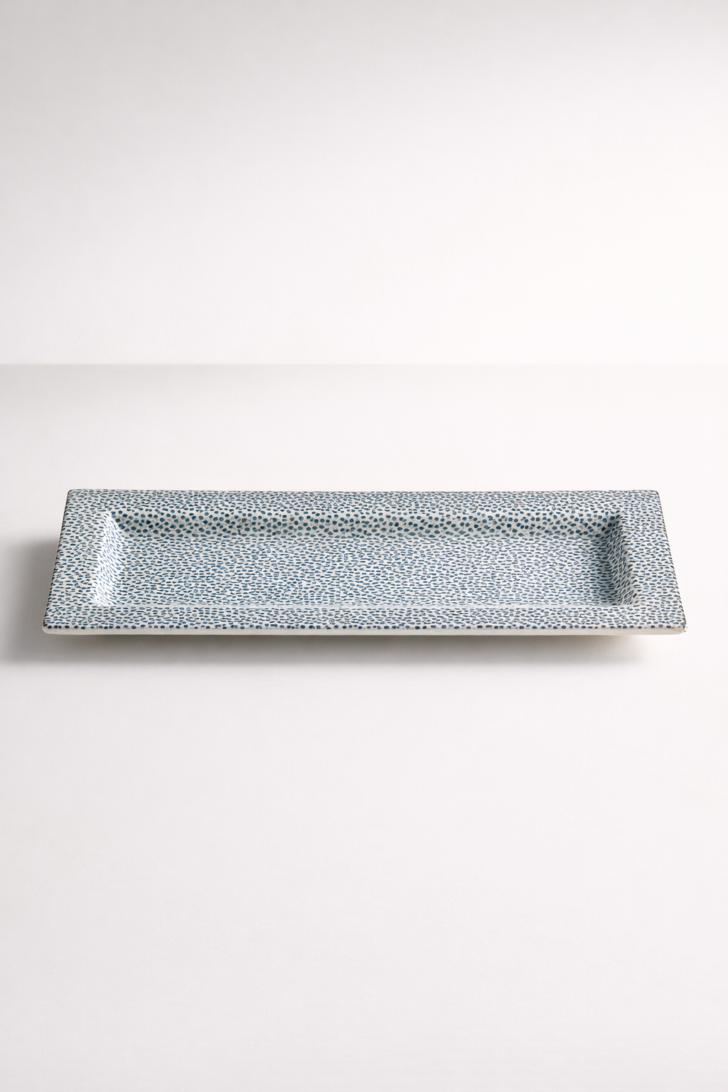 Blue Dot Oblong Tray