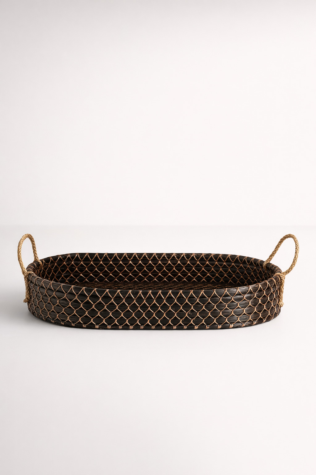 Large Oval Black & Brown Seagrass Tray